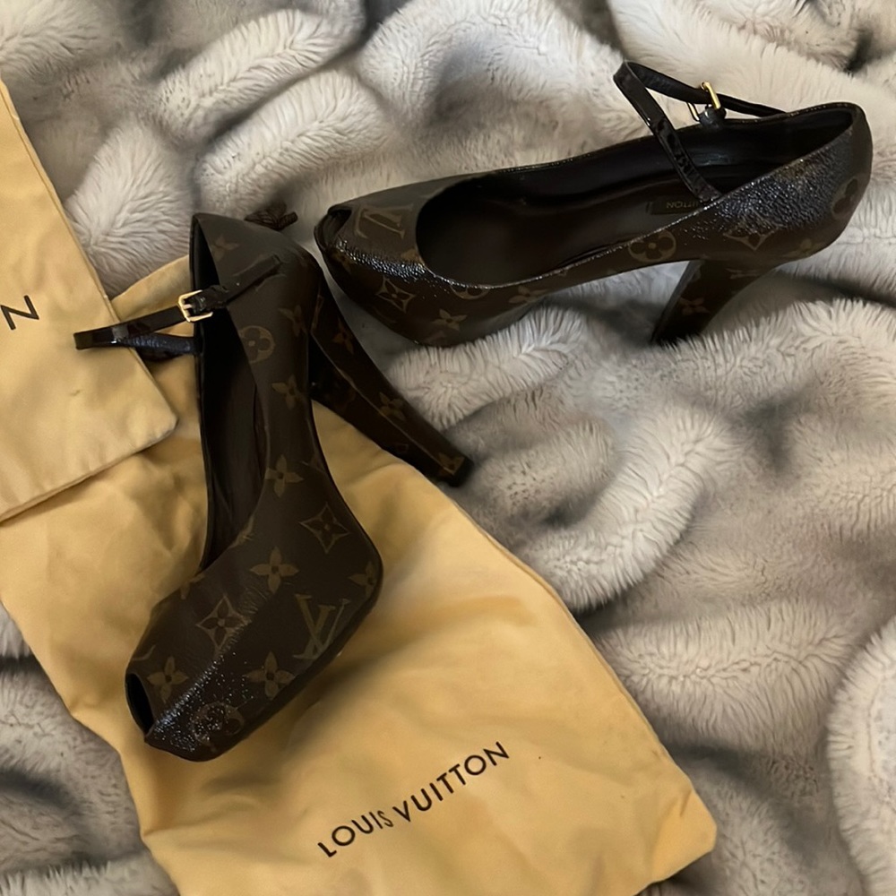 Louis Vuitton monogram platforms pumps